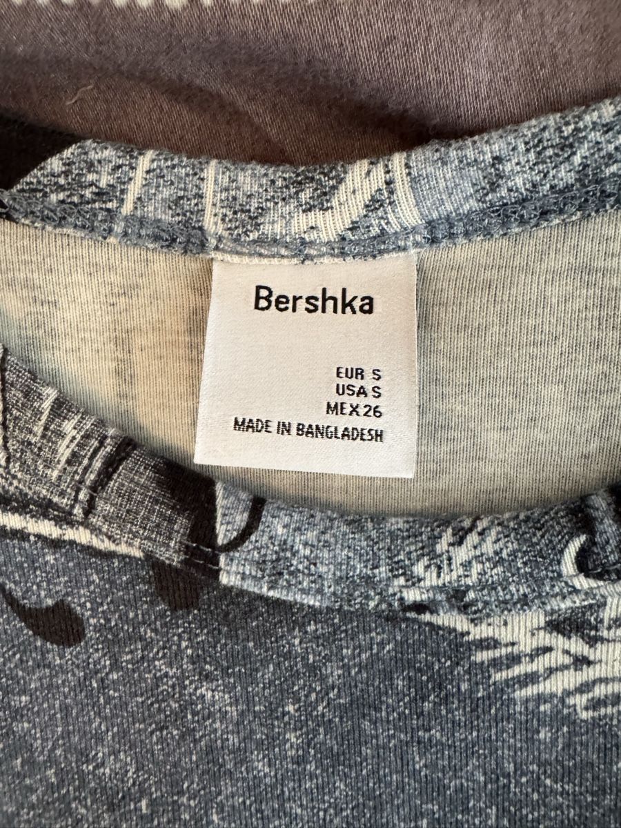 Bershka Blouses, T-shirts & Tops: T-Shirt - Gr. S – D'occasion à Binz par Gregor13 1