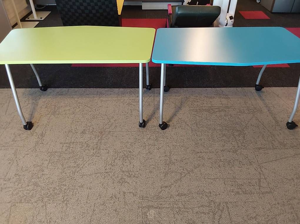 Schreibtische: 2 STEELCASE Bürotische – Gebraucht aus Rupperswil von Geni22 2