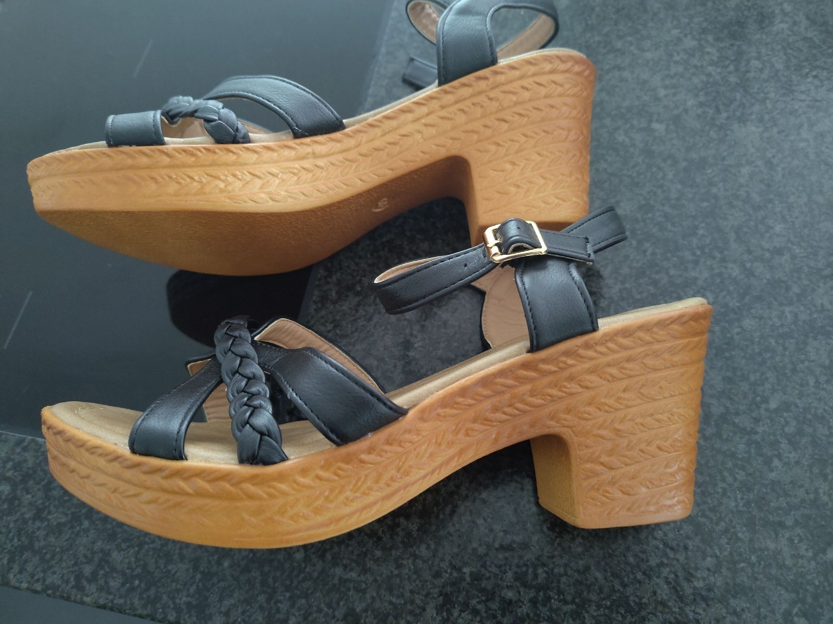 Scarpe da donna: Schuhe mit Absatz, Grösse 40 – Nuovo (secondo la descrizione) da Lyss venduto da nousser_tobi 1