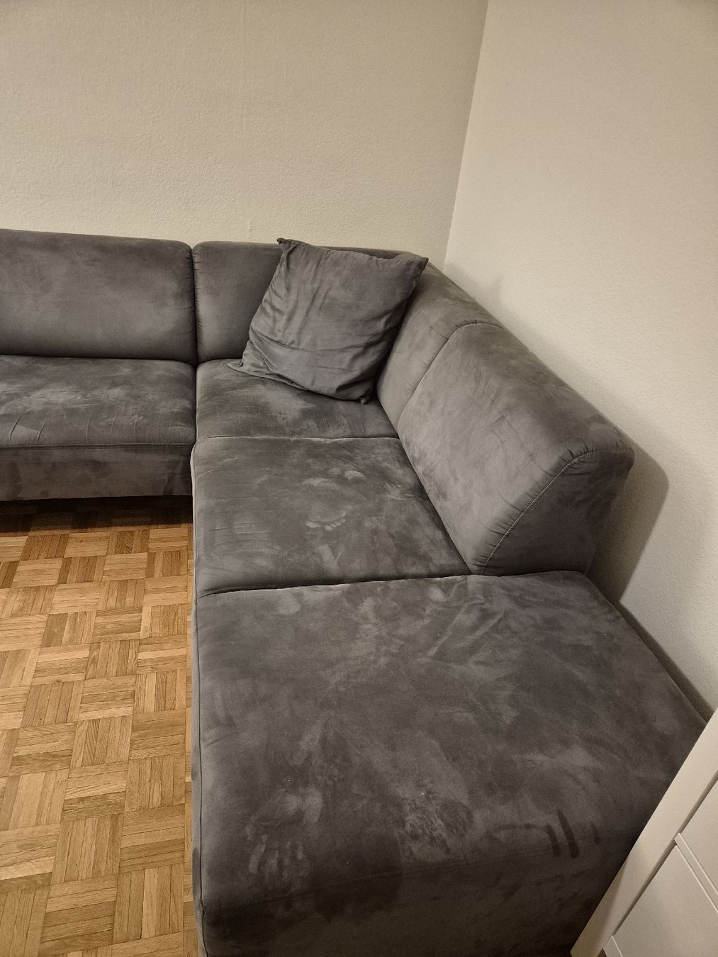 Divani: Gemütliches Ecksofa in Anthrazit – Usato da Aadorf venduto da yve_bxl2 2