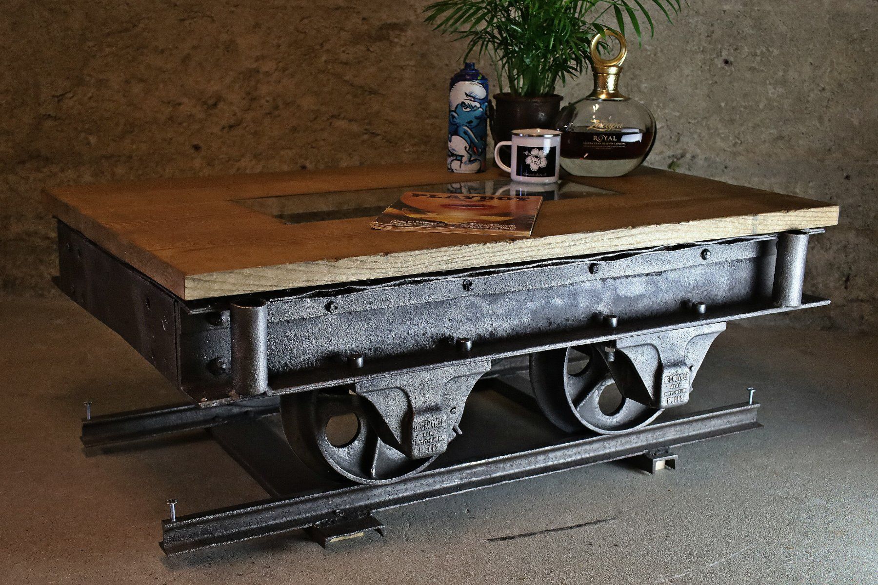 Tavoli: Couchtisch aus altem Minen Wagen / Lore, Minenlore – Nuovo (secondo la descrizione) da Birrwil venduto da brandschatz_birrwil 7