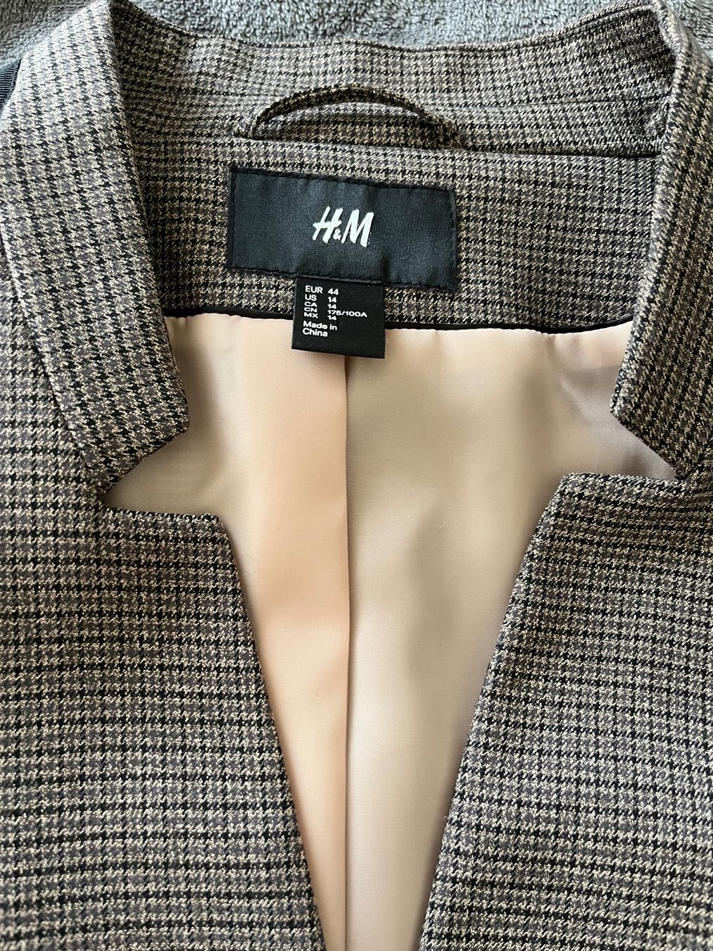 H&M Jacken: New  blazer H&M size M/L – Neu (gemäss Beschreibung) aus Chêne-Bougeries von Seetooyoo 1