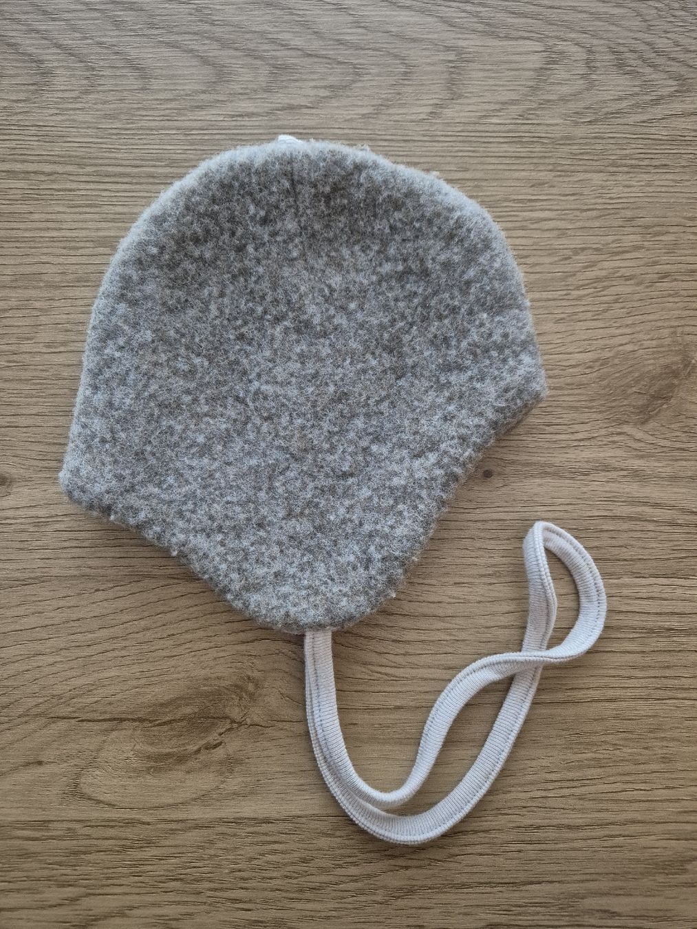 Berretti & Sciarpe: Bonnet bébé chaud en laine et coton rayé, taille 1 – Usato da Genève venduto da Dessmore