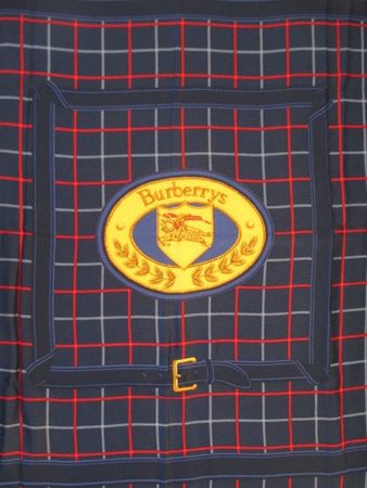 Burberry - Navy Nova Check Vintage Seidentuch Top Condition