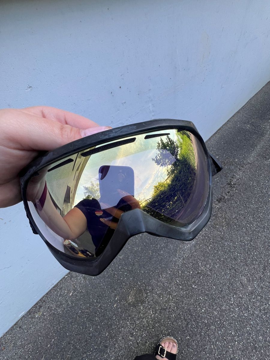 Scott Brillen & Gläser: Scott Ski-/Snowboardbrille – Gebraucht aus Allschwil von Funlady91