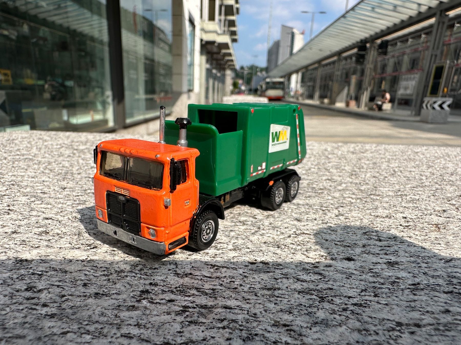Matchbox Modellini d'auto: Matchbox Superfast No 36 Refuse Truck + modern – Usato da Chiasso venduto da Carrara-Modellismo 5