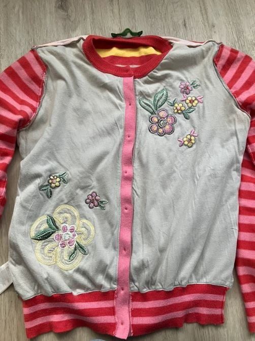 Oilily Giacche: Oillily Strickjacke, S, Blumenmuster – Usato da Baden venduto da jcm_9dkf 9