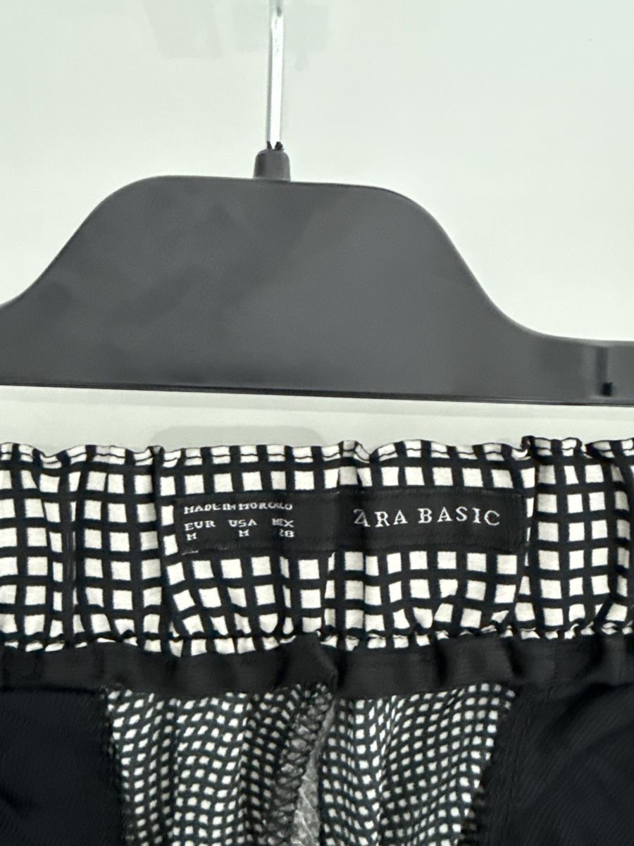 Zara Hosen: Zara Basic Floral Print Trousers - Size M - Summer Hit! – Gebraucht aus Thalwil von perulina 9