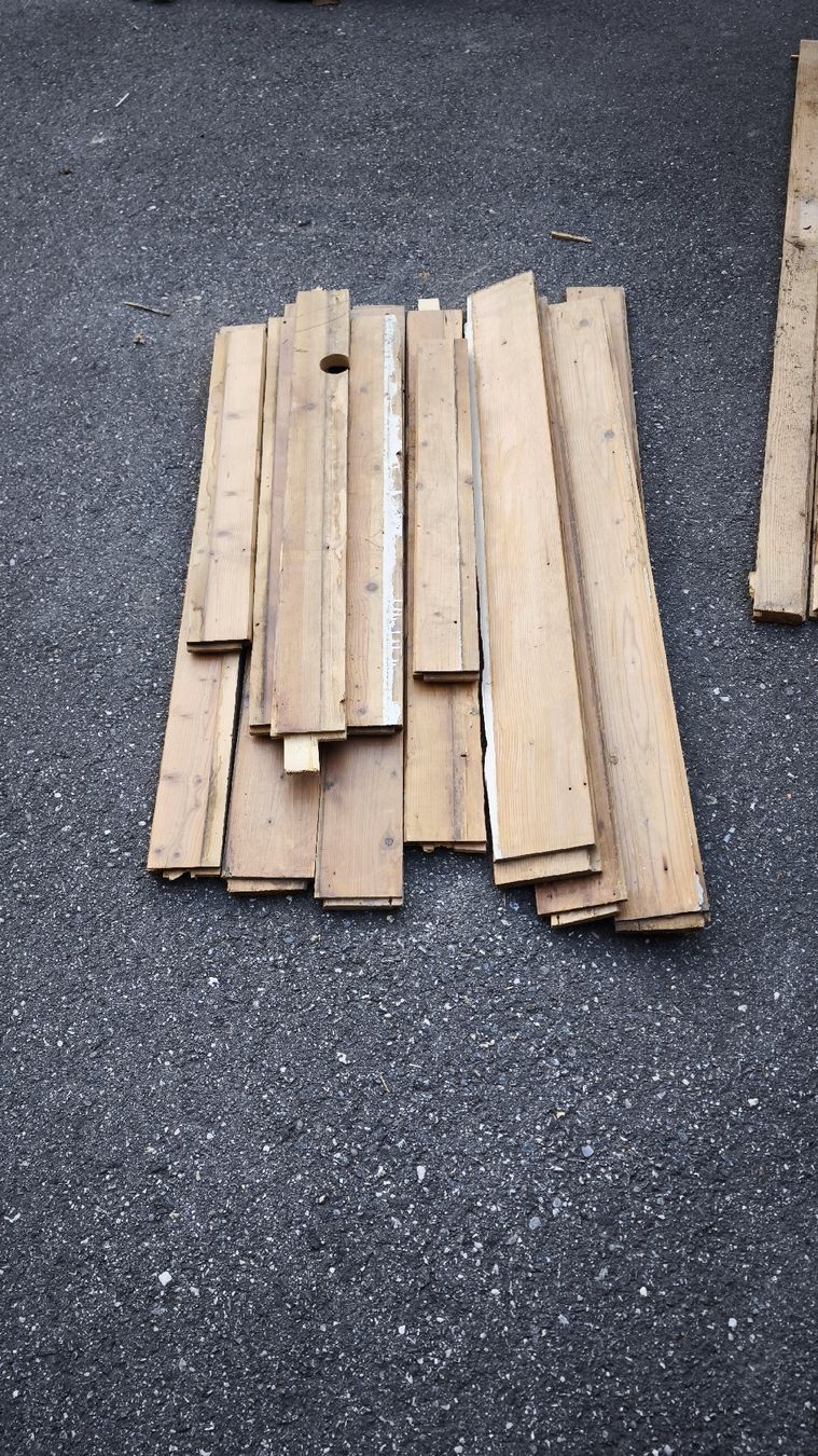 Holzartikel: Altes Kassetten-Täfer (massiv, gestemmt) – Gebraucht aus Chur von MrConverse 7
