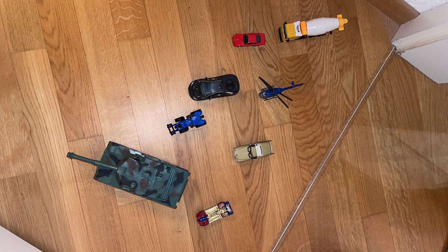 Giocattoli: Viele Matchbox Autos – Usato da Goldach venduto da barbi29