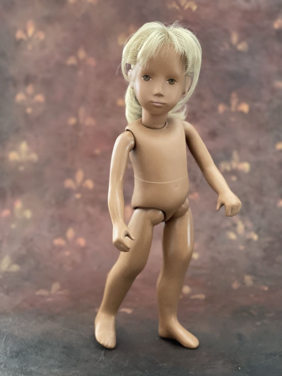 Sasha Morgenthaler Bambole: Sasha Puppe mit ockerfarbenen Augen – Usato da Montreux venduto da ele_lhw5