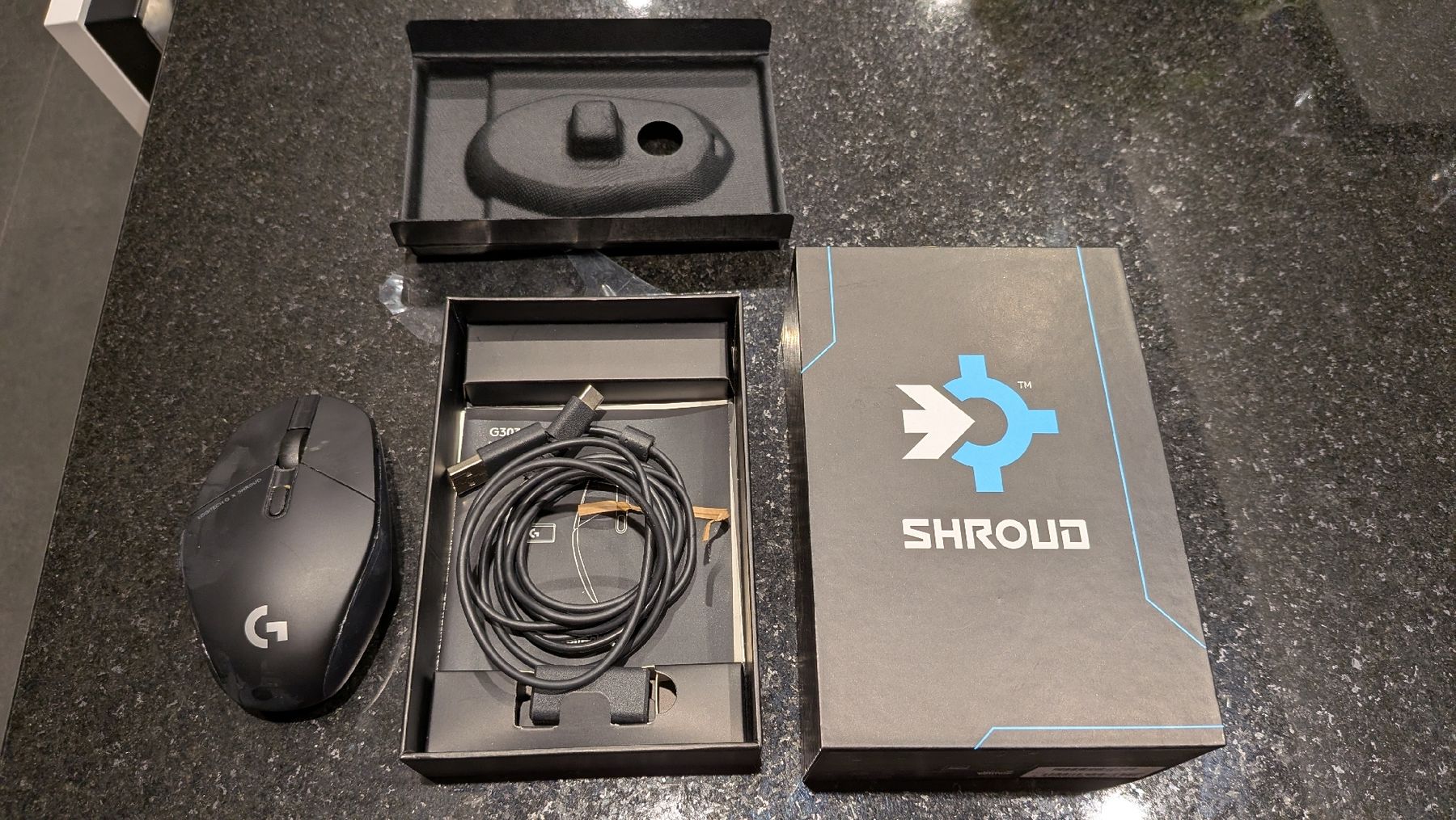 Logitech Souris: Defekt: Logitech G Pro Wireless Mouse X Shroud Edition – Défectueux à Rotkreuz par Nexus2kswiss
