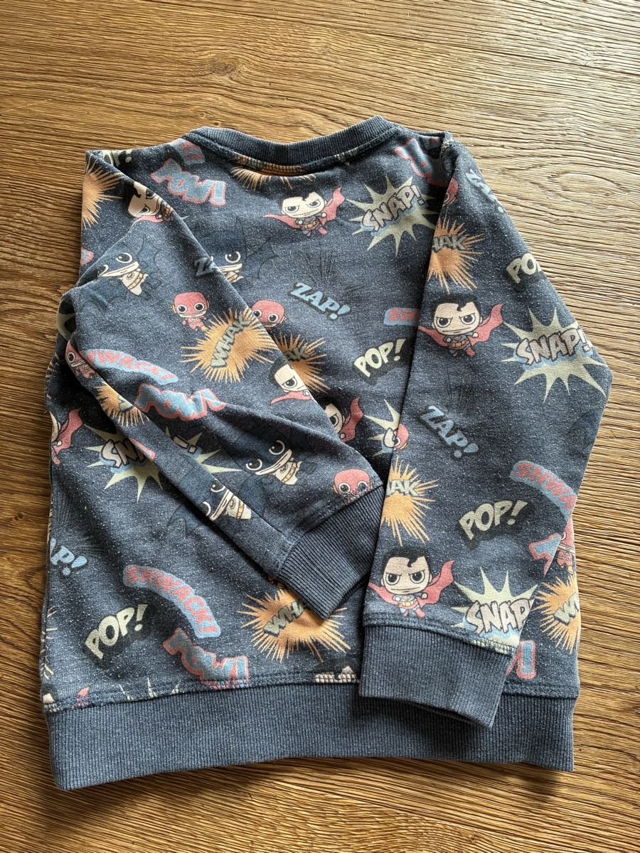 Name It Pullover & Sweatshirts: NAME IT Pullover mit Comic Prints Größe 104 – Gebraucht aus Wolfwil von NewGirl