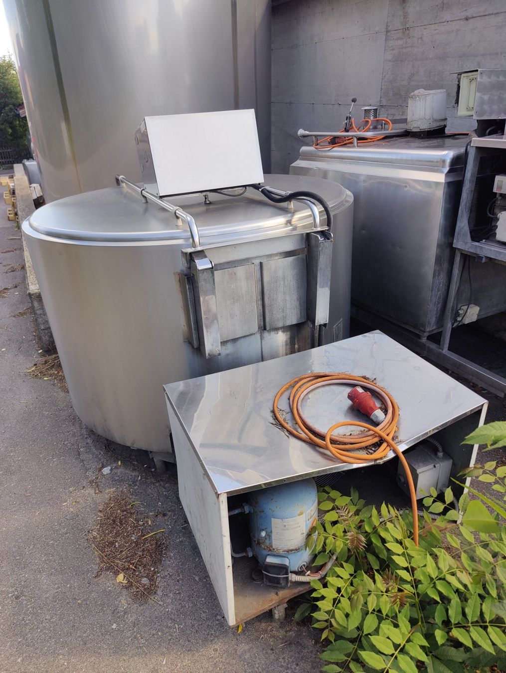 Tecnica di mungitura: Milchtank mit Kühlung  ca 1400l – Usato da Istighofen venduto da Nicolepeter70 2