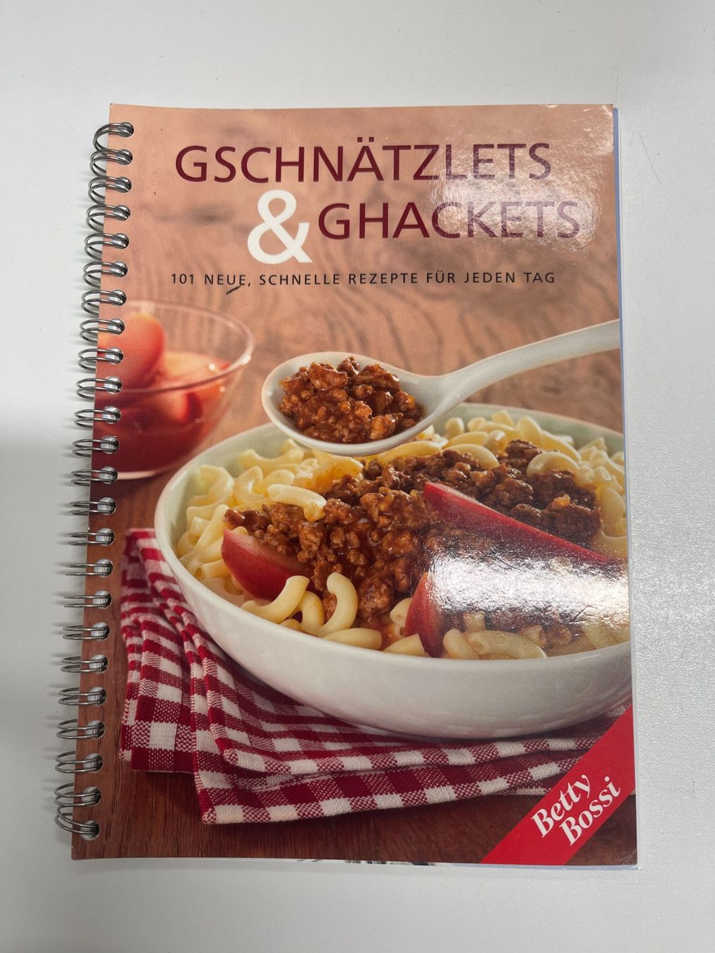 Libri: Betty Bossi Kochbuch " Gschnätzlets & Ghackets " – Usato da Neuhausen venduto da 0819