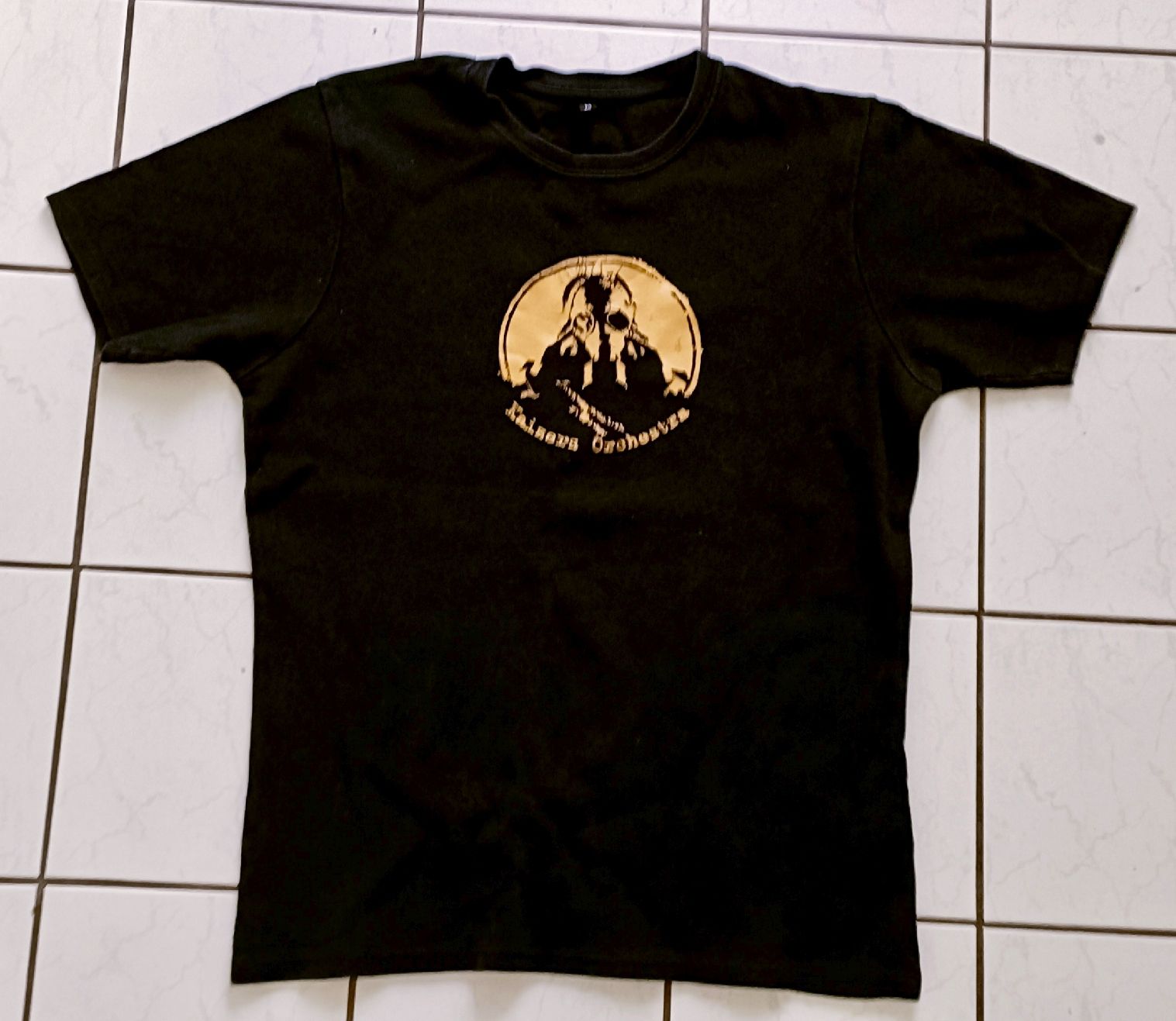 T-shirt: KAIZER'S ORCHESTRA Bandshirt M black – Usato da Luzern venduto da cryptonic79