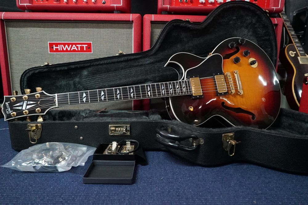 Gibson ES-137 Custom Varitone (2002) mit Koffer | Kaufen auf Ricardo