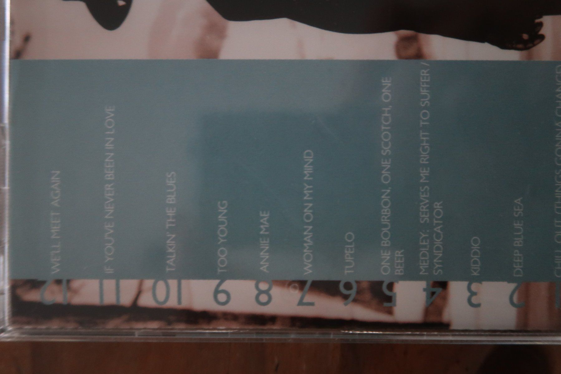 CD: JOHN LEE HOOKER - CHILL OUT - CD – Usato da Basel venduto da Patiscat 2