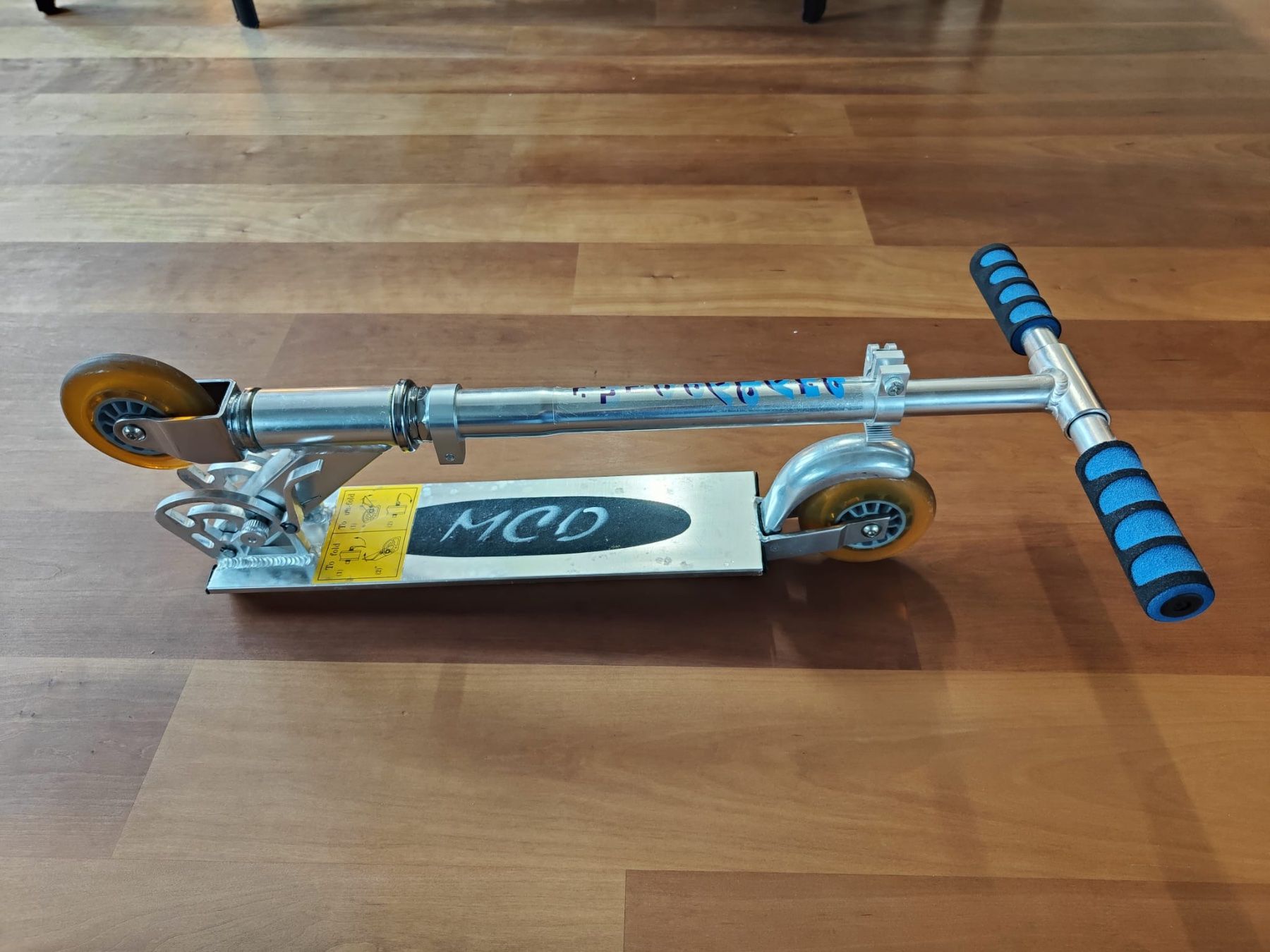 Scooters: MCD Scooter silber (klappbar) – Gebraucht aus Ermatingen von Nikitachen 1