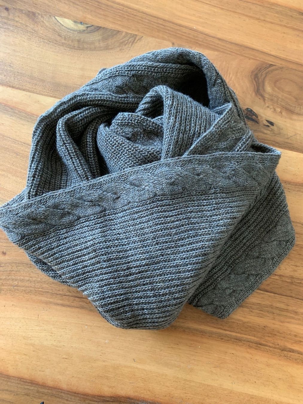 Nile Foulards, Tücher & Schals: Winter Accessoire: Nile Strickschal Loop, Braun Top Zustand! – Neu (gemäss Beschreibung) aus Meiringen von Sheyene