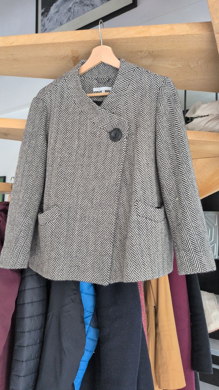 Maje Giacche: Veste Maje – Nuovo (secondo la descrizione) da Grueningen venduto da t.campanella