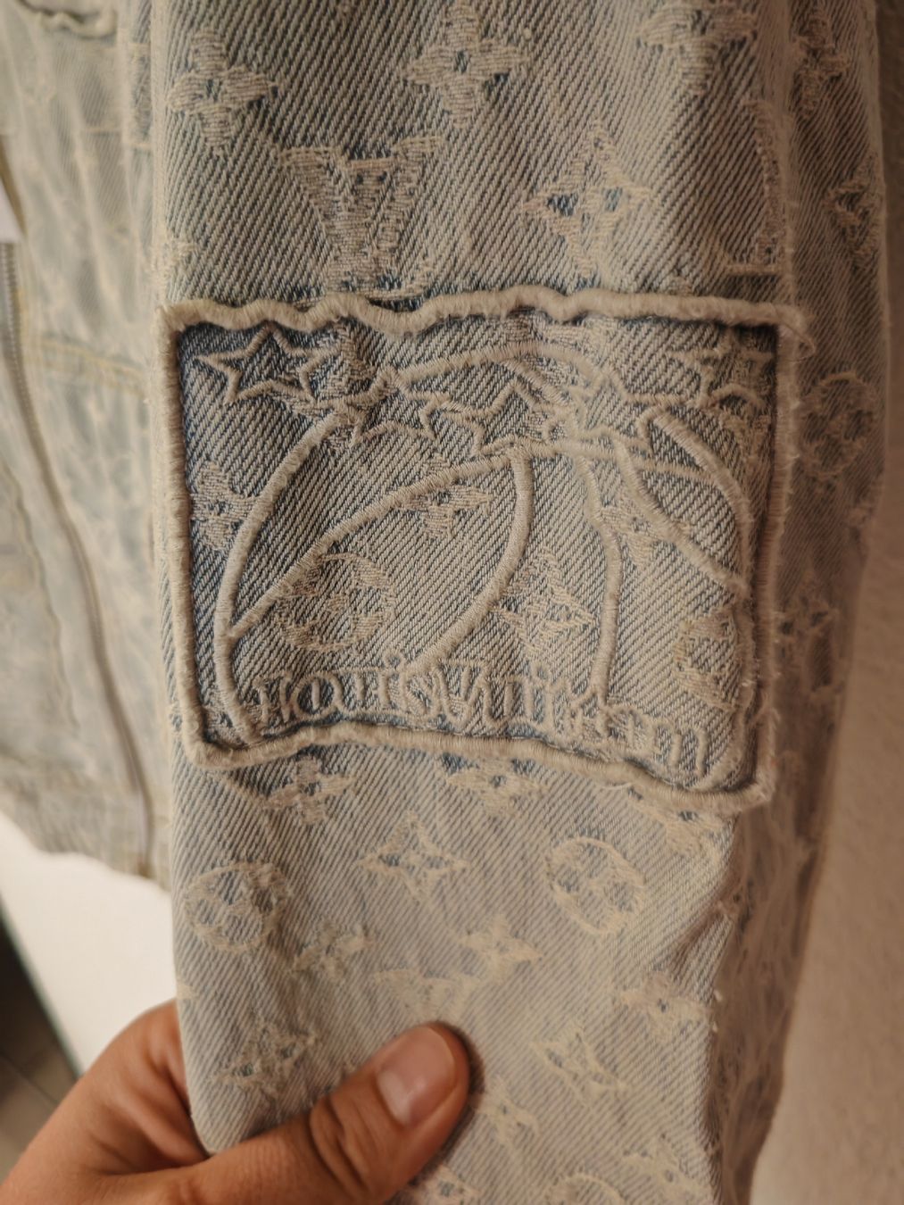 Louis Vuitton Giacche: Louis Vuitton x NBA Denim Monogram Kapuzenjacke – Usato da Kreuzlingen venduto da luc_chz6 3