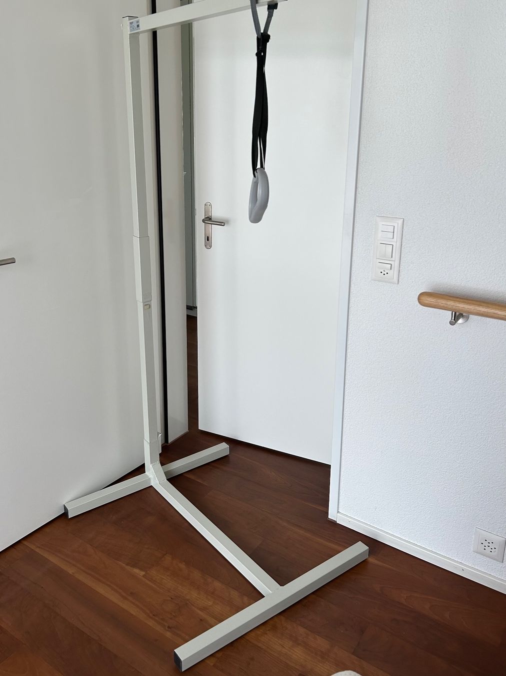 Attrezzature mediche: Bettaufrichter bis 100 kg/  Neupreis Fr.275.-- Pro Senectute – Usato da Hünenberg See venduto da Fichten 3