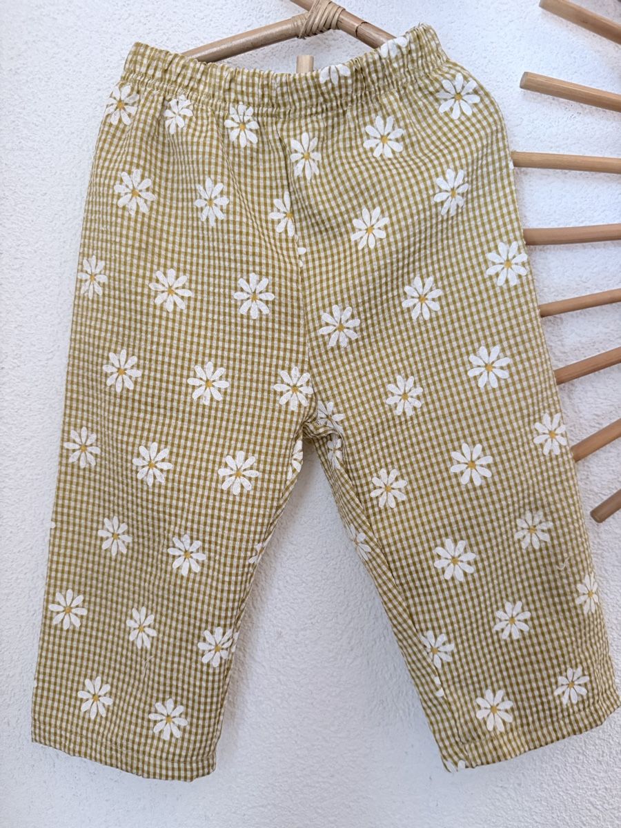 Pantalons: Mädchen Sommerhose 18 Monate – D'occasion à Mols par sar_r565