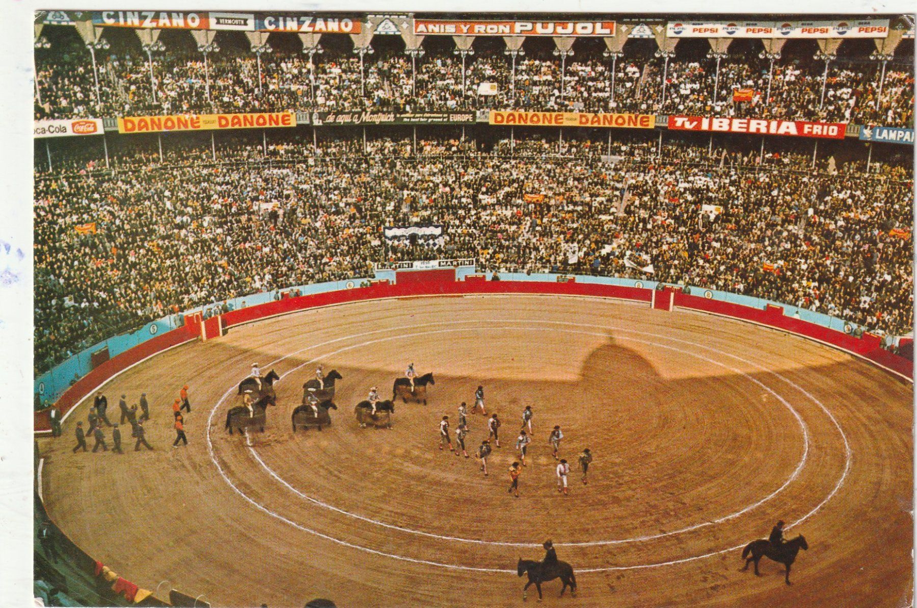 Cartoline postali: Barcelona Arena – Usato da Lumbrein venduto da made02
