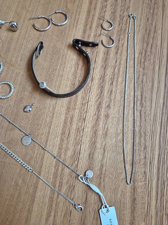 Ketten: 11-teiliges Schmuckset in Silber – Gebraucht aus Kriens von Moana89