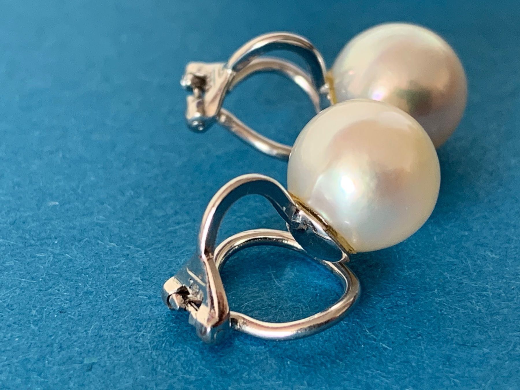 Orecchini pendenti & Orecchini a lobo: Weissgold Perlen -Clips (18 Karat) – Usato da Laufen venduto da belleskulptur 2