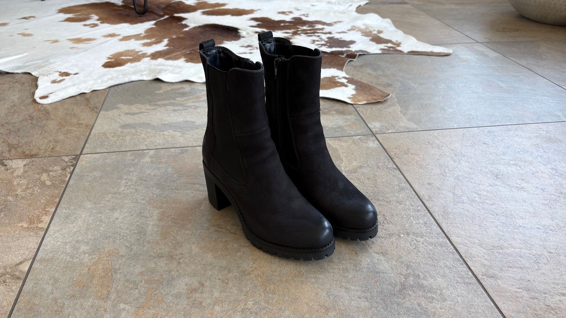 Damenschuhe: Ankleboots aus Leder schwarz mit Blockabsatz – Gebraucht aus Beckenried von KaSt01 1