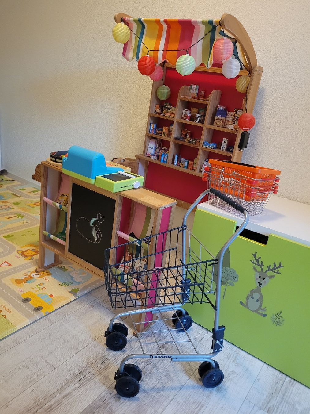 Giocattoli: Verkäuferladen mit viel Zubehör – Usato da Kloten venduto da pinky83 2