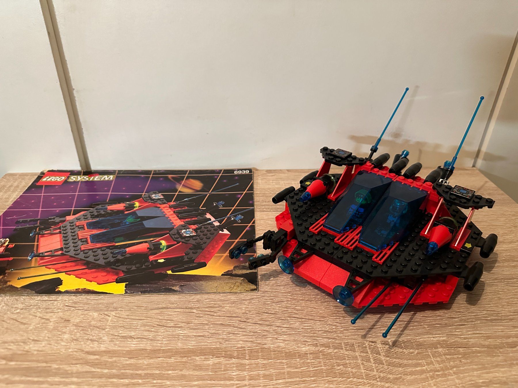 Legoland Kit di costruzioni: LEGO Space 6939 Saucer Centurion – Usato da Basel venduto da Don-Angel