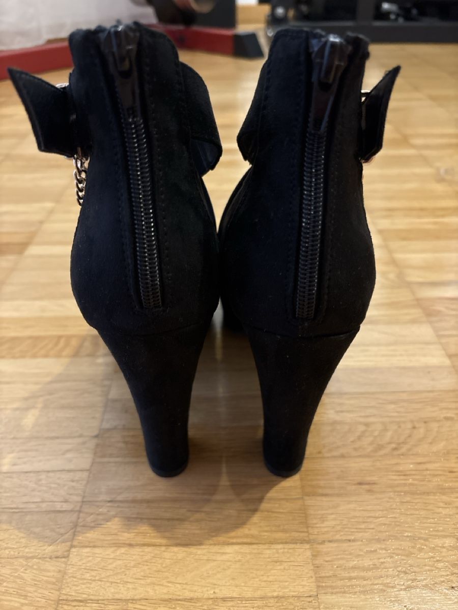Graceland Chaussures femmes: Graceland Riemen-Pumps – Neuf (Voir description) à Sisseln AG par Gommibaerli87 1