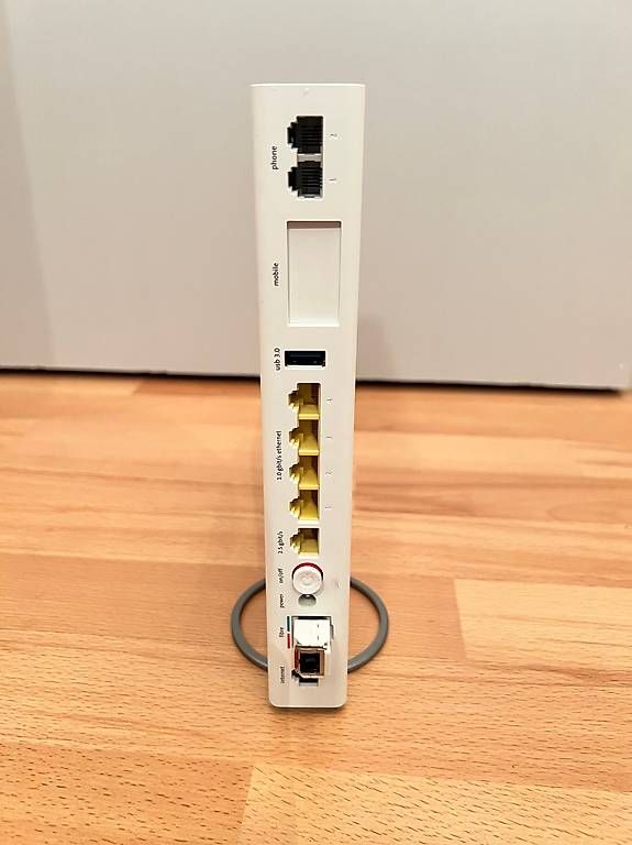 Modems & Router: Swisscom Internet Box 3 + WLAN-Box 1 – Gebraucht aus Kreuzlingen von and_ch7r 2