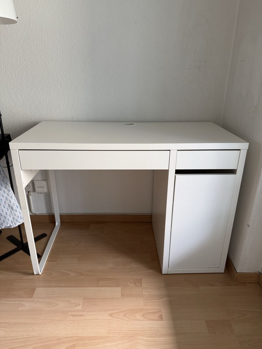 Schreibtische: Desk – Gebraucht aus Zürich von mag_pj2p