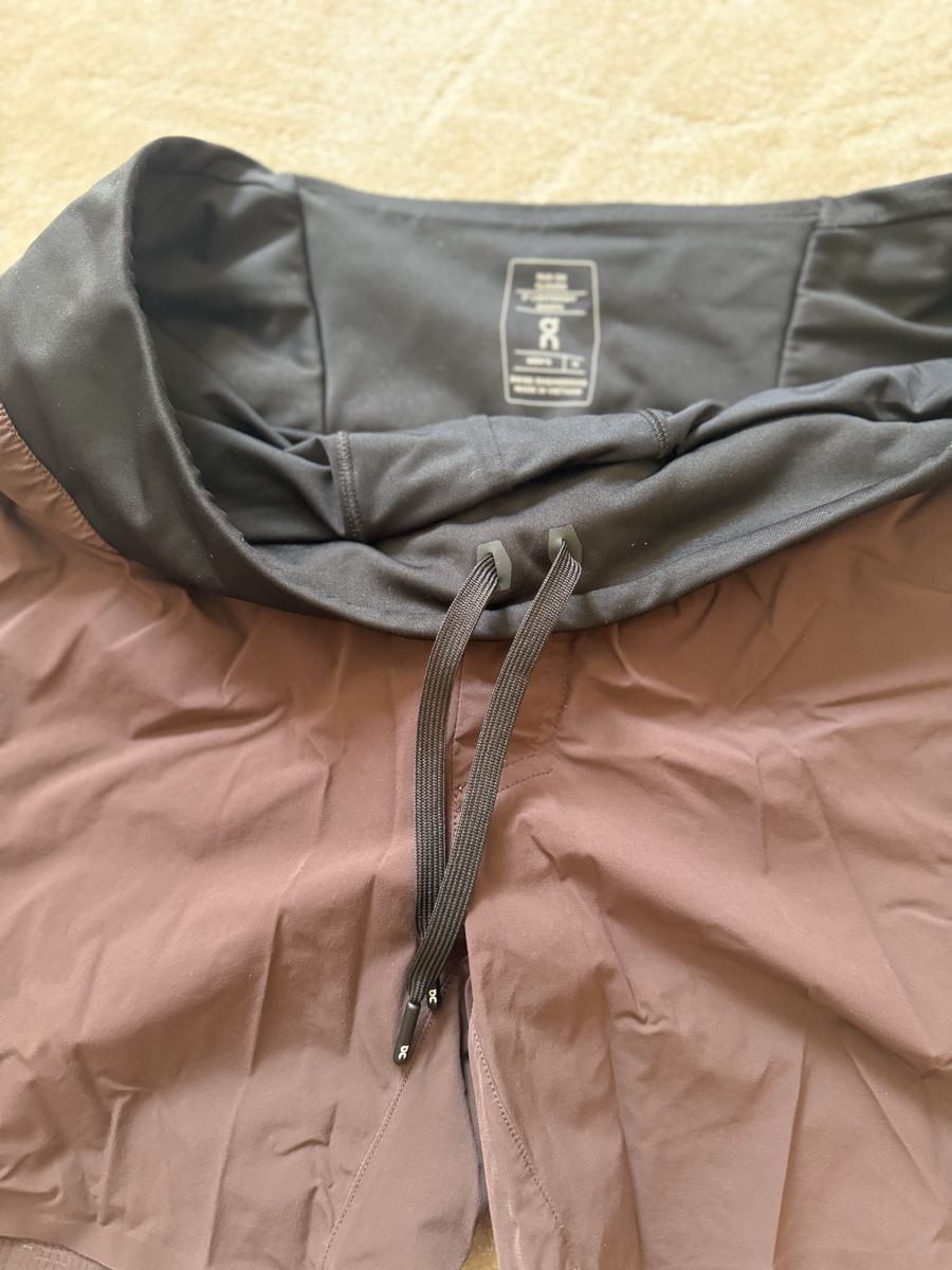 Hosen: On Lightweight shorts (M) – Gebraucht aus Bern von Laufsport3000 3