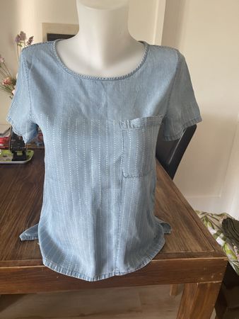 Blouse Tommy Hilfiger 4 ou S/M couleur jeans comme neuve