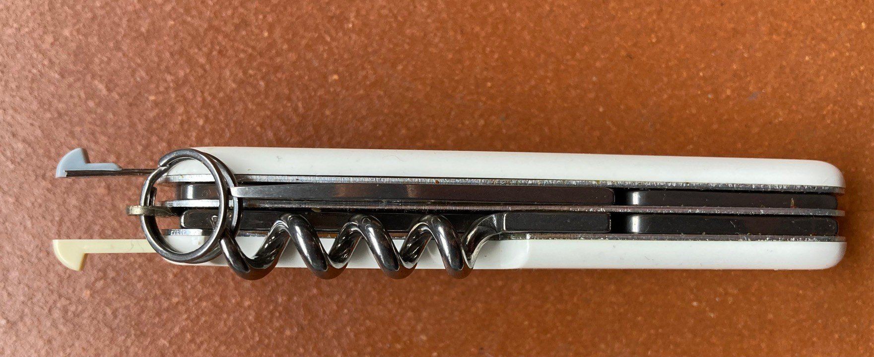 Victorinox Taschenmesser: Victorinox Offiziersmesser – Gebraucht aus Orselina von Vrenegonde 5