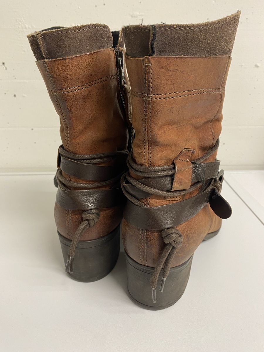 Damenschuhe: Leder-Stiefeletten Gr 38 im Cowboy-Stil – Gebraucht aus Wetzikon ZH von Louisiana-Girl 3