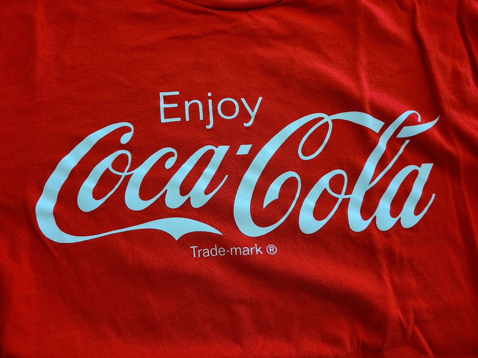 T-Shirts: Coca-Cola T-Shirt, Gr. M, Rot – Gebraucht aus Neuenegg von transformer02 3