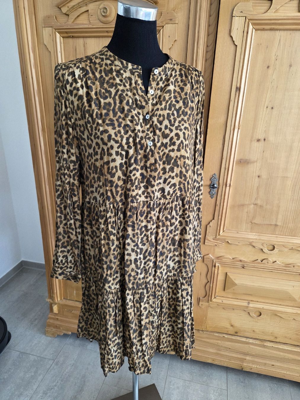 Rich & Royal Kleider: schönes Kleid Rich & Royal – Neu (gemäss Beschreibung) aus Wiesendangen von Sinhuk 1