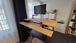 Stehpult-Aufsatz (Ergotron) mit Monitor + Arm