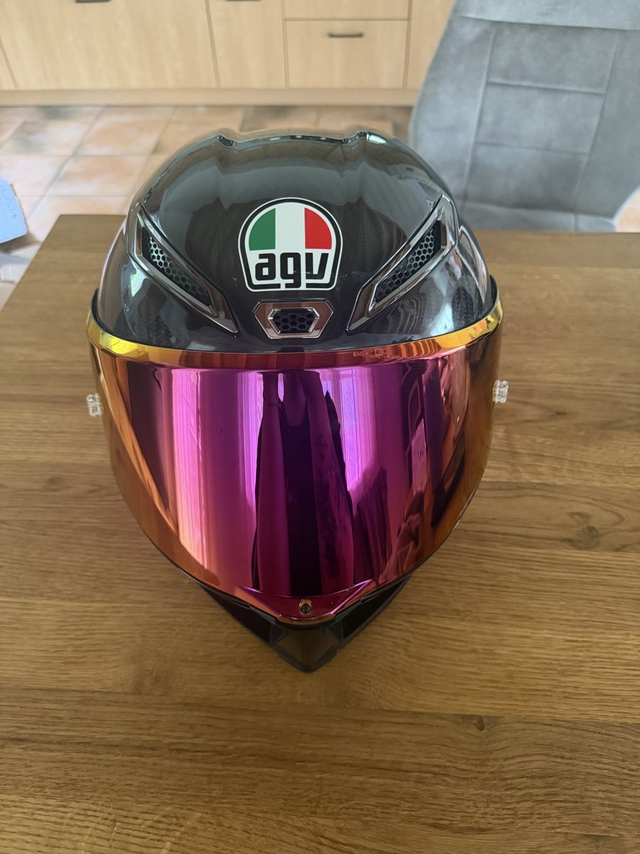 AGV Casques & visières: AGV Pista GP RR Carbon Grösse L – D'occasion à Intschi par sam_t5kc 1