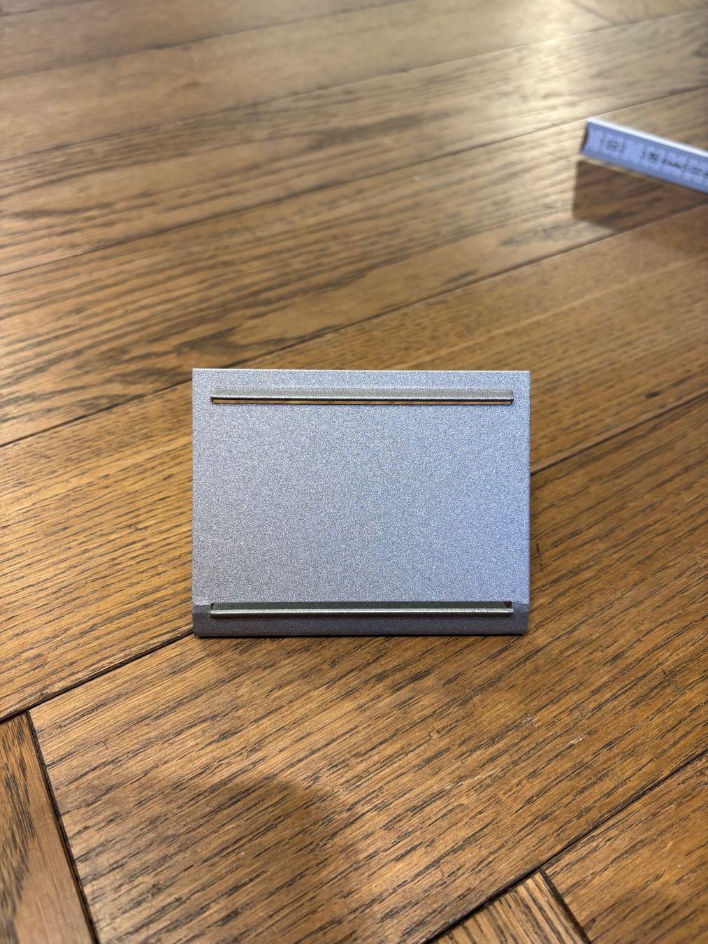 Allestimento di negozi e stand fieristici: Support etiquette – Usato da Sion venduto da Bang-OlufsenSion