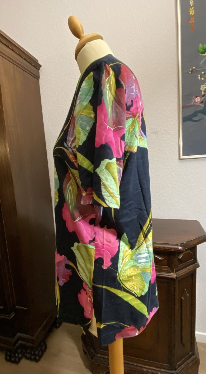 T-shirt: Shirt bunt Schmetterling Gr. 40/42 – Usato da Fislisbach venduto da KolibriSecondhand 1