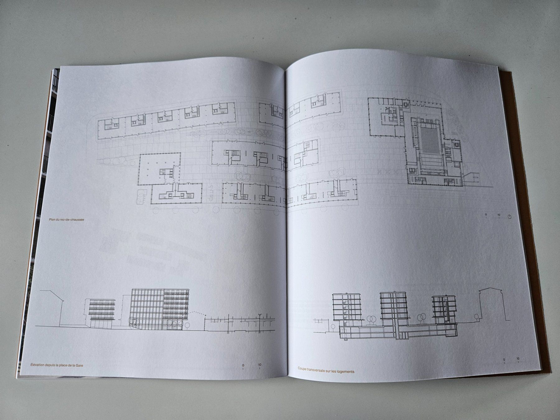 Libri: Quartier Cour de Gare à Sion - Espazium 2025 – Usato da Echandens venduto da annegug 3