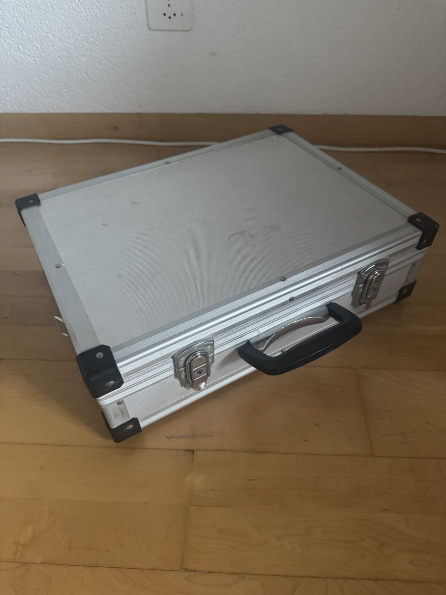 Valigie: Camera Case – Usato da Zürich venduto da mat_rw96
