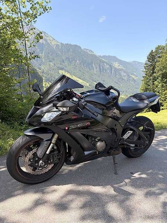 Strasse: Kawasaki ZX10R 2012 | Quickshifter | MFK 07.2025 – Gebraucht aus Engelberg von Katamona